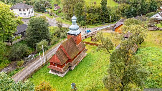 Church of the Blessed Virgin Mary in Bukovets', Zakarpattia Oblast, Ukraine, photo 12