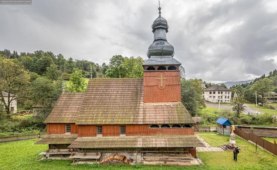 Church of the Blessed Virgin Mary in Bukovets', Zakarpattia Oblast, Ukraine, photo 5