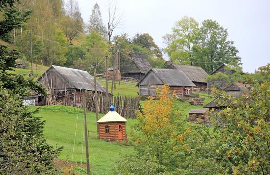 Early autumn in the pastures of the Ukrainian Carpathians, photo 10