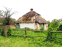 Old hut in the Kharkiv region